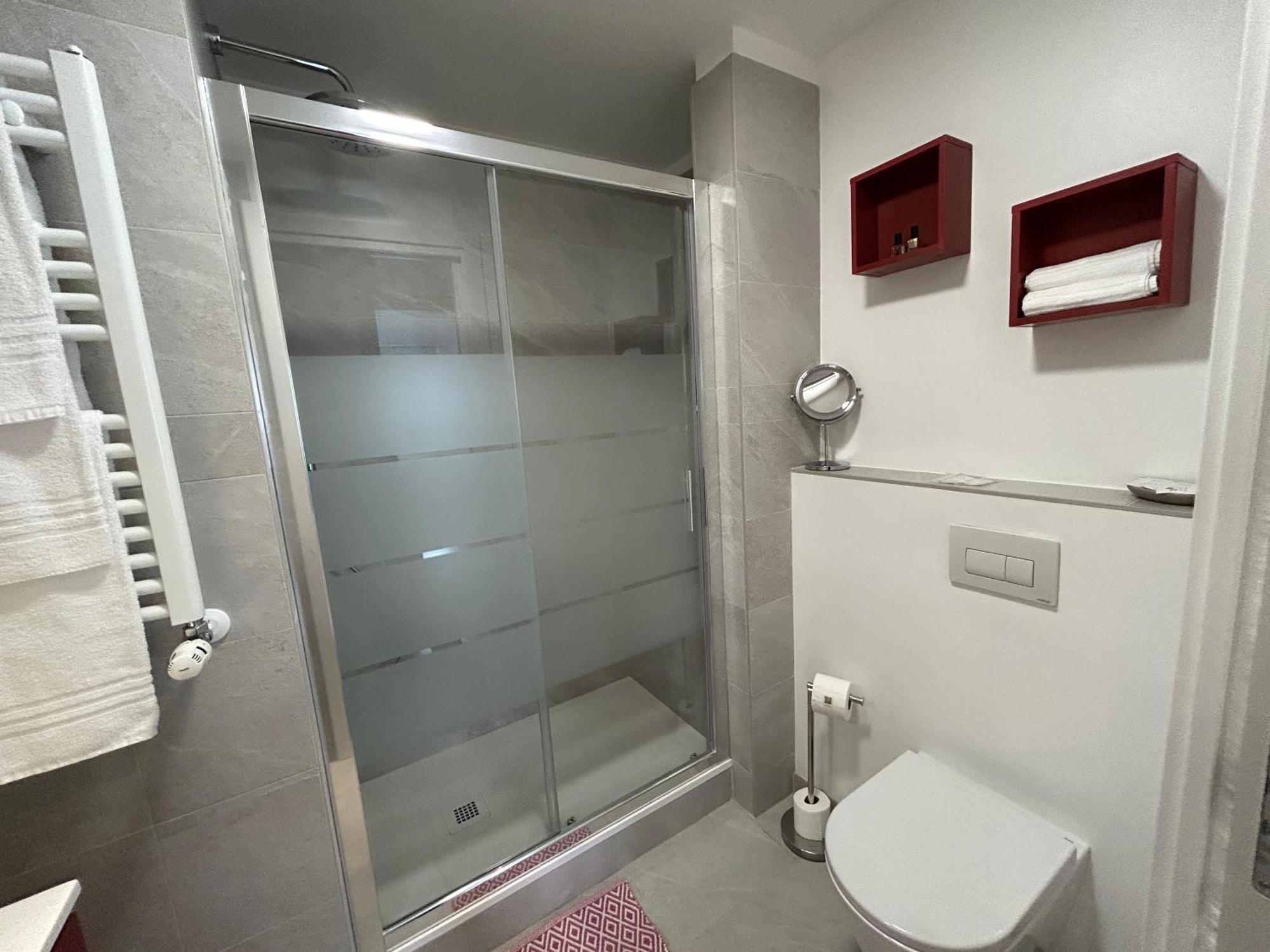 Comfort Accommodation Room بيرغامو المظهر الخارجي الصورة